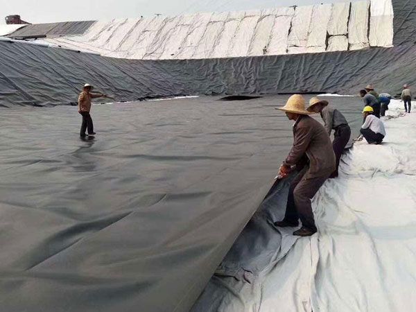 大型蓄水池，蓄水池防滲